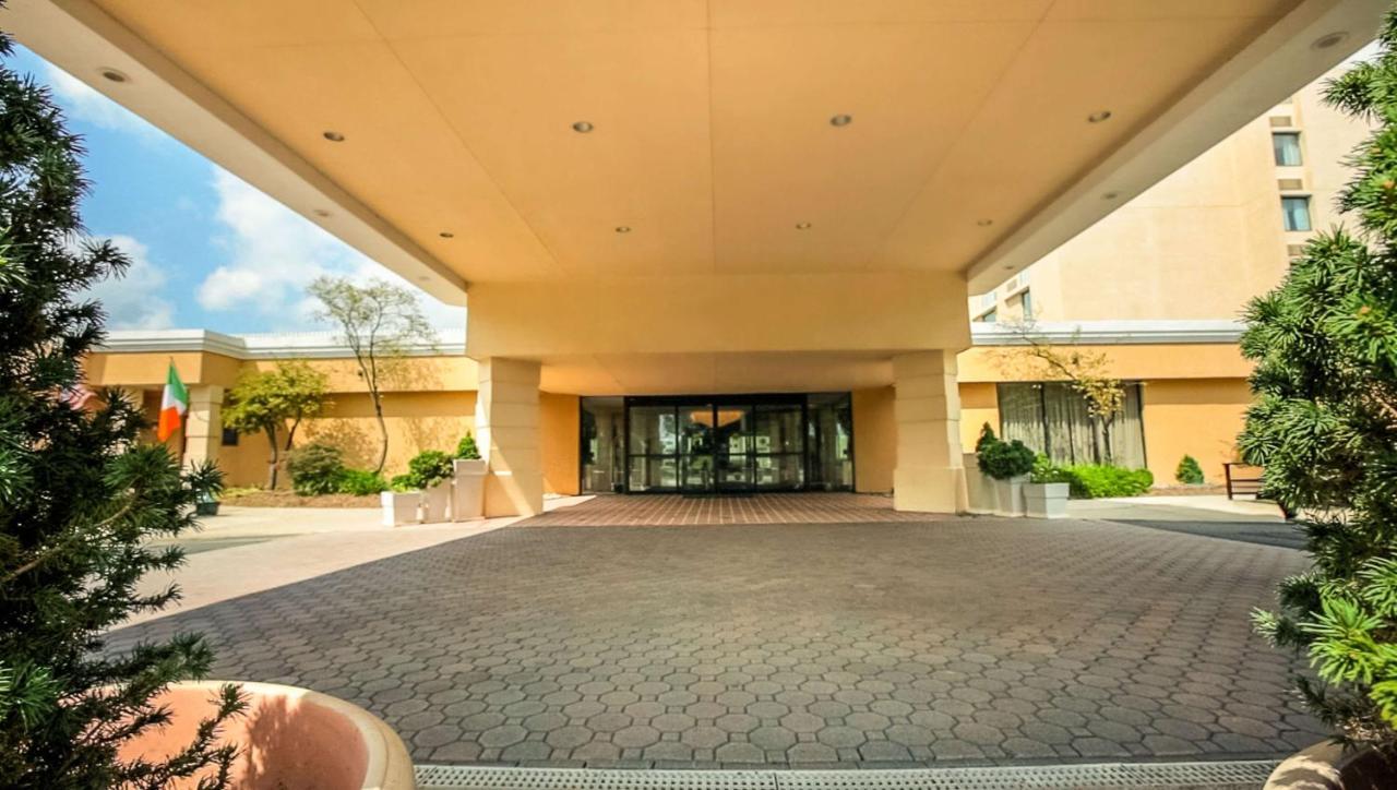 Magnuson Grand & Conference Center Somerset-Bridgewater מראה חיצוני תמונה