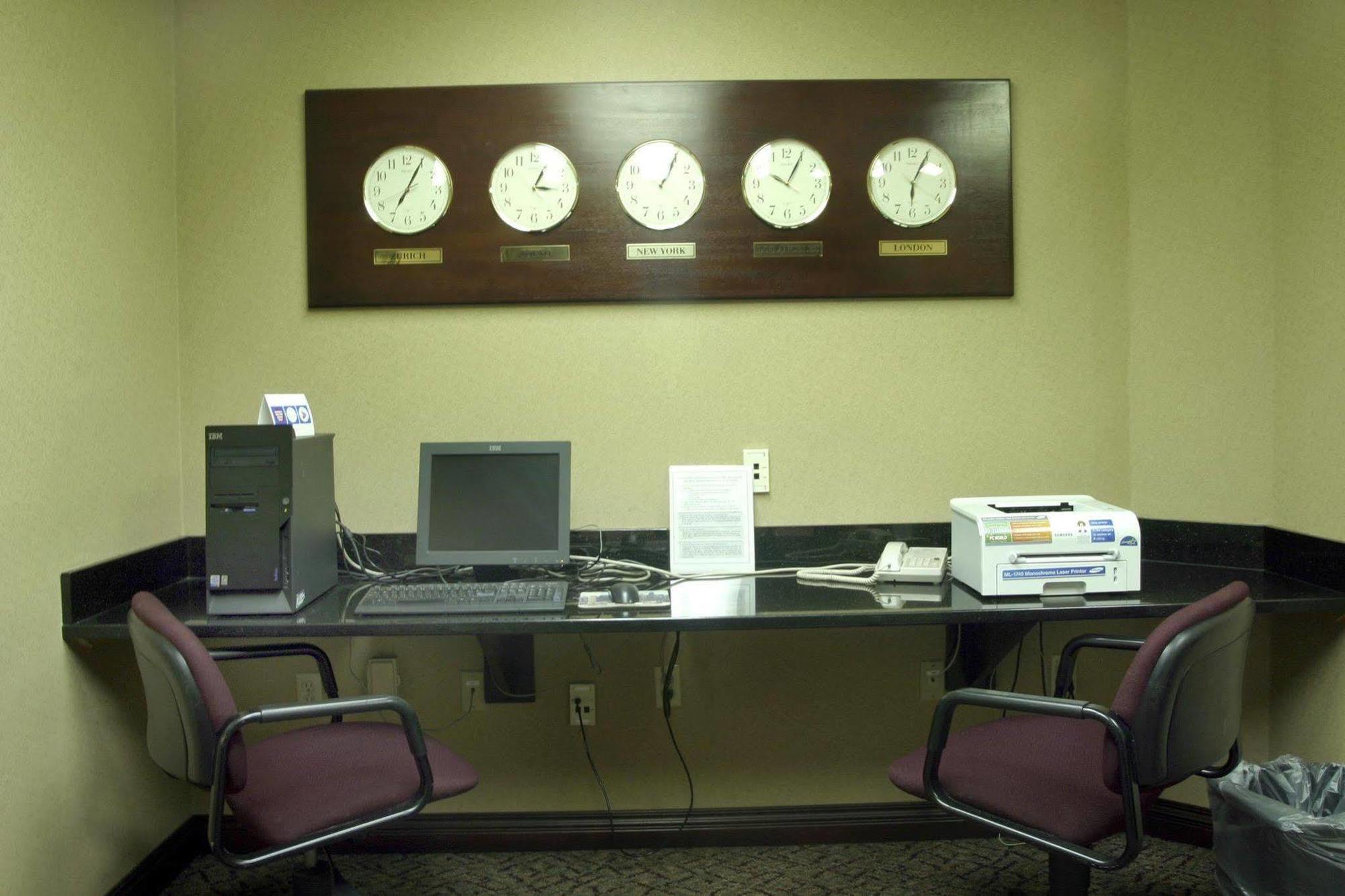 Magnuson Grand & Conference Center Somerset-Bridgewater מראה חיצוני תמונה