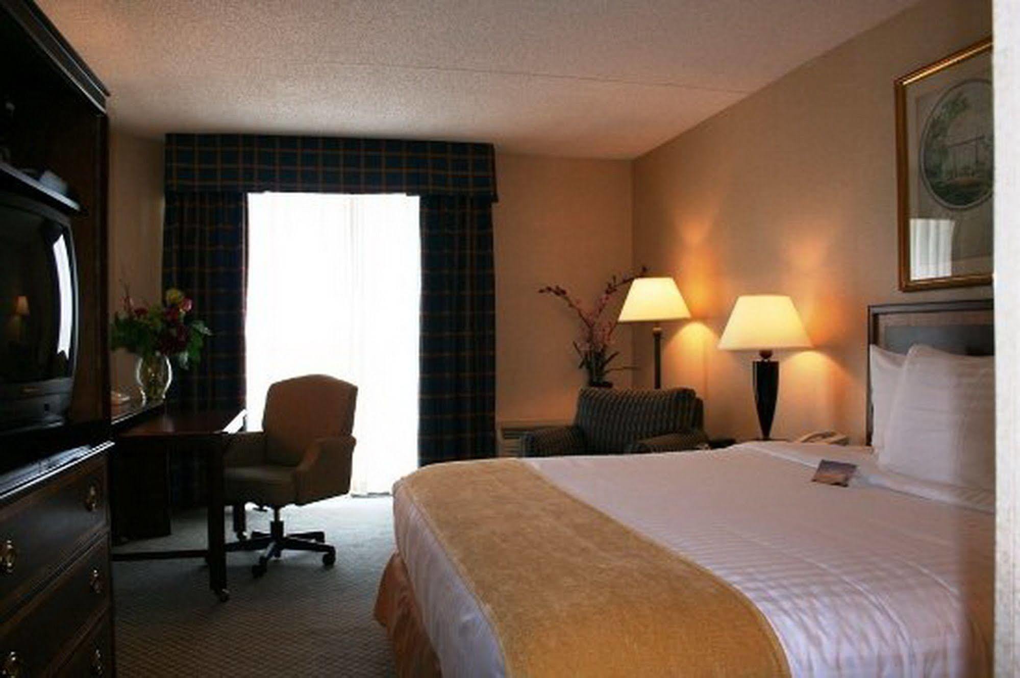 Magnuson Grand & Conference Center Somerset-Bridgewater חדר תמונה
