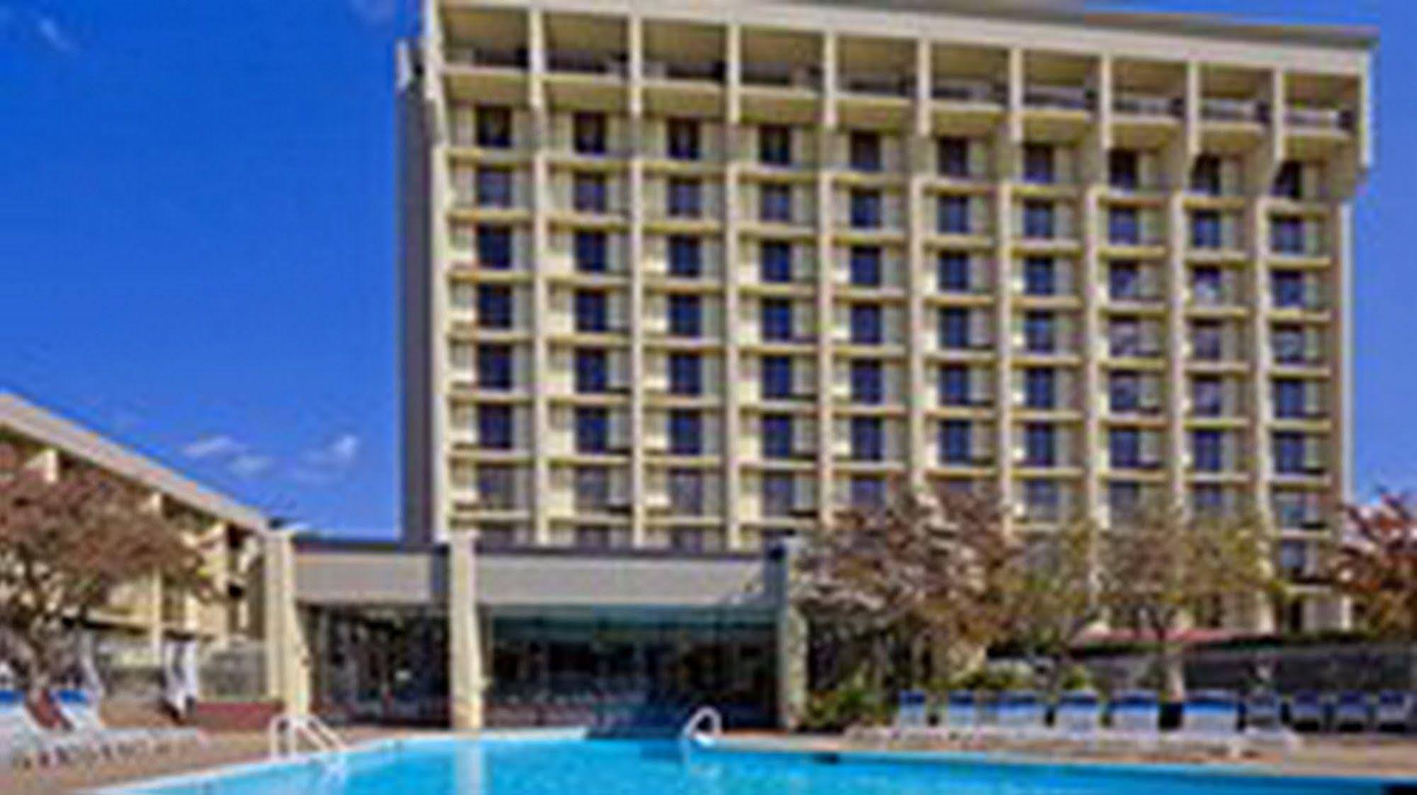 Magnuson Grand & Conference Center Somerset-Bridgewater מראה חיצוני תמונה