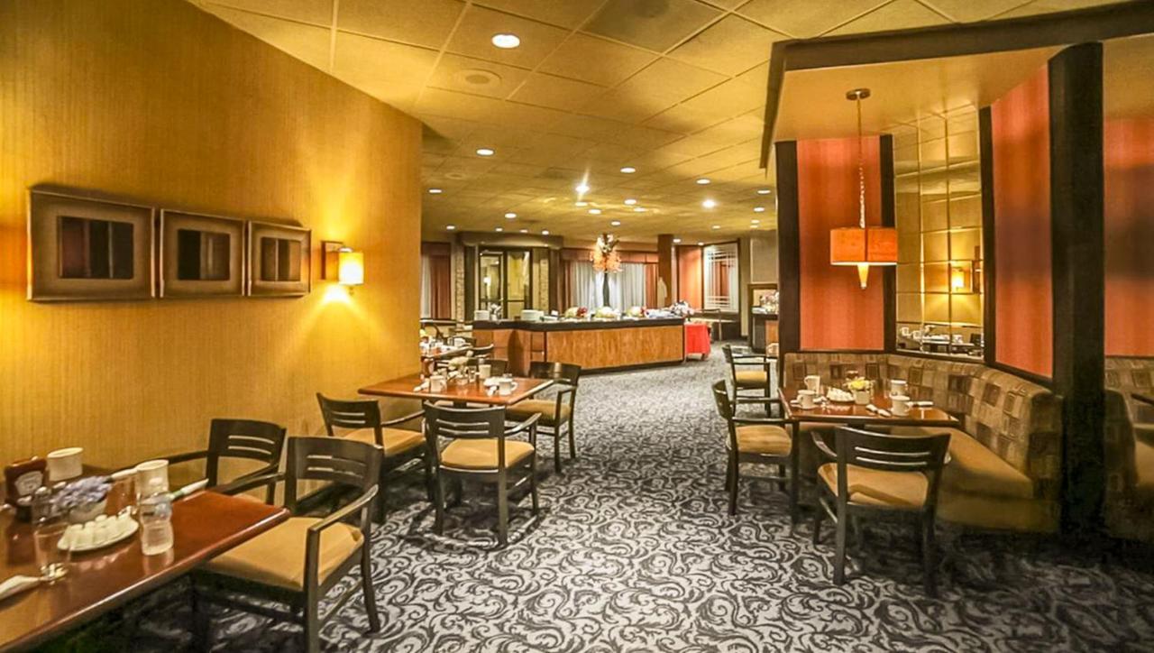 Magnuson Grand & Conference Center Somerset-Bridgewater מראה חיצוני תמונה