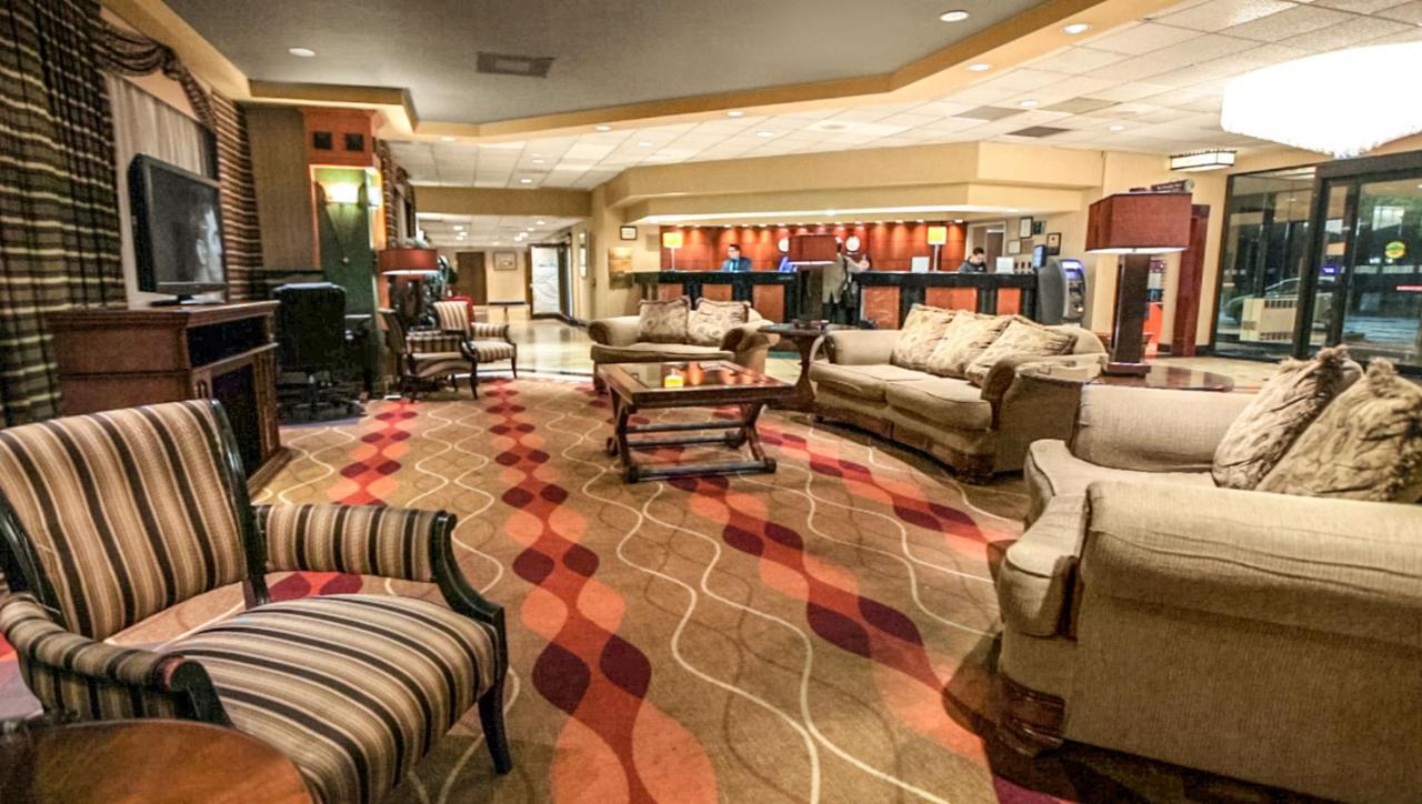 Magnuson Grand & Conference Center Somerset-Bridgewater מראה חיצוני תמונה